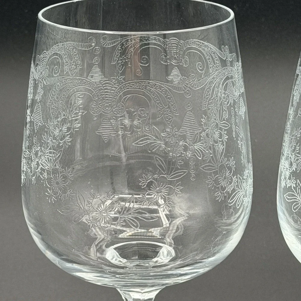 Set of 2 Crystal Etched Cascade Bohemia, Stem Wine Glass 5 7/8 Elegant